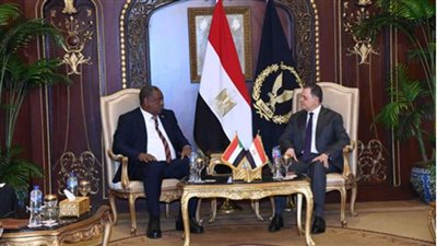 وزير الداخلية يستقبل نظيره السوداني
