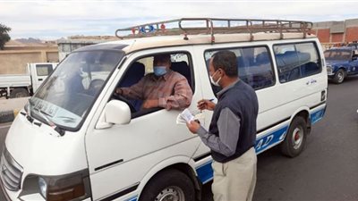 لجنة لمتابعة الإجراءات الاحترازية بالمواصلات العامة في سفاجا