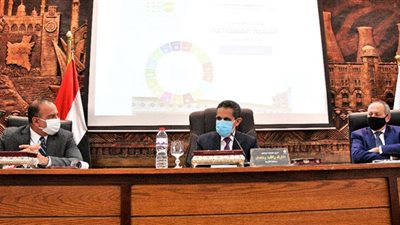 محافظ الغربية ونائب وزير التخطيط يبحثان توطين أهداف التنمية المستدامة بالمراكز
