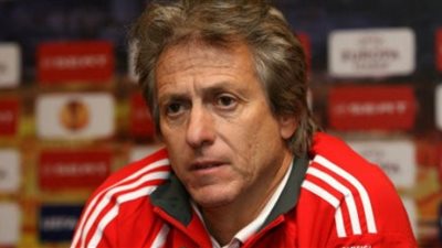 إقالة خيسوس مدرب بنفيكا البرتغالي