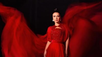 أناقة ماغي بوغصن تجذب انتباه شرطة الموضة