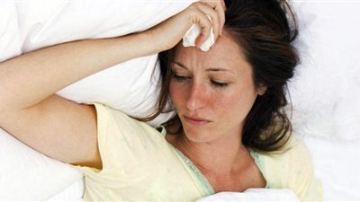 من بينها التعرق الليلي .. أعراض حاسمة لفيروس أوميكرون المتحور