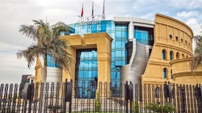 تطوير وسائل التعليم والبحث العلمى وتزويد سوق العمل بكوادر مميزة