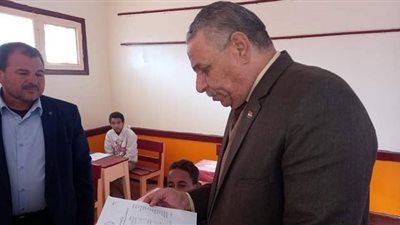 تعليم المنشاه يتابع تحرير استمارات الشهادة الإعدادية