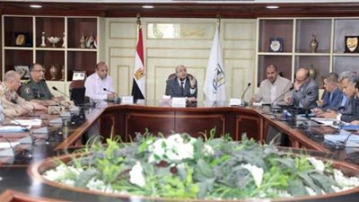 محافظ بني سويف يؤكد علي أهمية ملف التصالح في مخالفات البناء