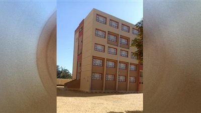 لانتهاء من تنفيذ المبني الجديد لمدرسة الغربي بهجورة الإعدادية