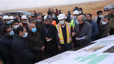 الوزير: منظومة القطار الكهربائي السريع تختصر زمن الرحلات لأكثر من نصف الوقت