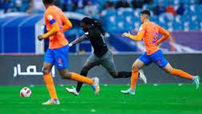 قبل نهائى كأس الملك.. تاريخ مواجهات الفيحاء و الهلال .. الأفضلية للأخير