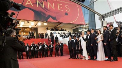 فورست ويتكر وإيفا لانجوريا.. إطلالات نجوم هوليوود تُشعل مهرجان كان السينمائي