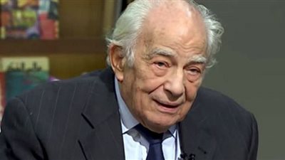 غدًا.. نظر دعوى ابنة الفنان رشوان توفيق بإلغاء توكيلين لوالدها