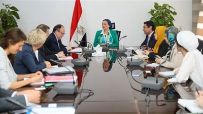 وزيرة البيئة تبحث مع مدير بنك الاستثمار الأوروبي للمناخ التعاون المشترك فى مشروعات المناخ