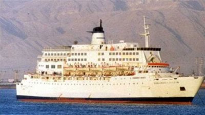 تحرير عبّارة جانحة على متنها 839 شخصًا قبالة إندونيسيا