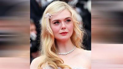 شرطة الموضة تعلق على إطلالة إيل فانينغ في مهرجان كان 2022