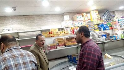 ضبط ٤٠ عبوة ملح مائده مجهولة المصدر بقنا