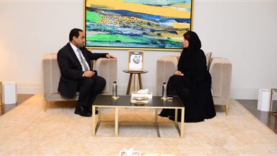 رئيس التنظيم والإدارة يؤدي واجب العزاء في وفاة الشيخ خليفة بسفارة الإمارات