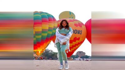 جاكيت باللون أبيض.. ناهد السباعي تقضى عطلتها في الأقصر (صور)