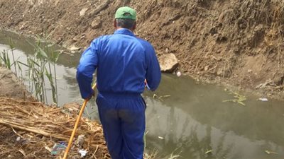 تطهير وتعقيم دور العبادة والأماكن الحيوية بالشرقية