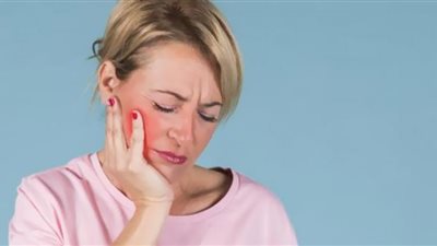 علامة مميزة تظهر في اللثة تحذر من إصابتك بمرض خطير