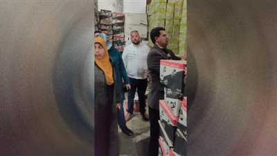 ضبط 1200 كرتونة مقرمشات منتهية الصلاحية في شبين الكوم بالمنوفية