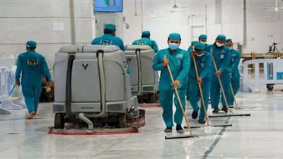 رئاسة شئون الحرمين الشريفين تجري عمليات فحص لعينات عشوائية لماء زمزم للتأكد من سلامتها