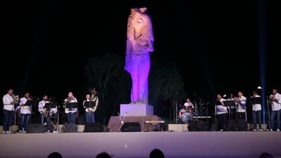مدحت صالح وبراس ساوند باند يتالقان فى افتتاح مهرجان تل بسطا الاول بالشرقية
