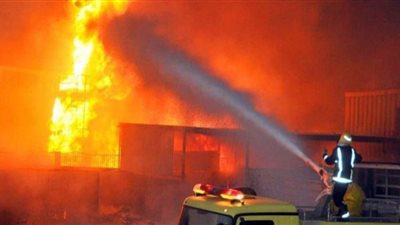 إصابة شخصين في حريق بمصنع للغزل والنسيج بشبرا