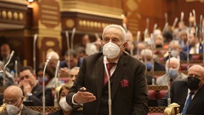 بهاء أبوشقة: السخرة ما يؤديه العامل جبريا بمجرد التهديد أو التلويح