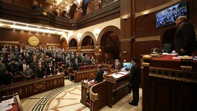 الشيوخ يُقر علاوة للعاملين سنوية لا تقل عن 3% من أجر التأمين