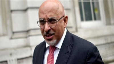 بريطانيا تحدد الفئة العمرية الأكثر تأثرًا بالمتحور أوميكرون