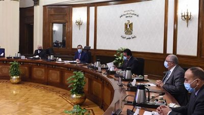 رئيس الوزراء يتابع الموقف التنفيذي لمنظومة التغذية المدرسية