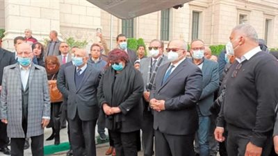 ورحل الإنسان ابن أساتذته