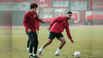 مران الأهلي| تدريبات متنوعة وتقسيمة مصغرة بين اللاعبين