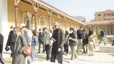 وفد جامعة السوربون يزور قناة السويس للاطلاع على المشروعات التنموية