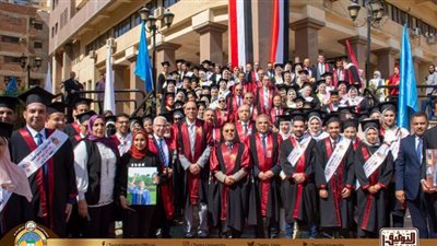 «تجارة طنطا» تحتفل بتخريج الدفعتين 47 و 48