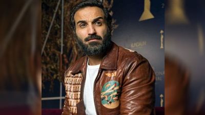 عايز أعيش في روقان.. أحمد فهمي يعلن اعتزاله السوشيال ميديا