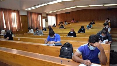 عقوبات مخالفة القواعد وارتكاب المحظورات خلال تأدية الامتحانات بالجامعات