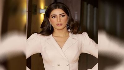 أول مرة ترتديه.. هايدي موسي تتألق بهذا اللون في حفلتها بموسم الرياض (صور)