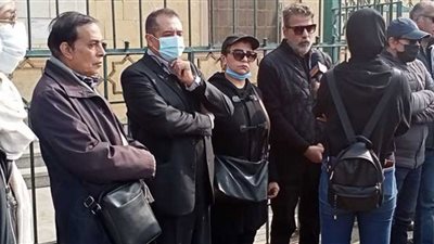 تشييع جثمان الراحل أحمد الحجار من مسجد السيدة نفيسة.. صور