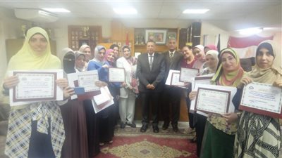 وكيل تعليم البحيرة يكرم الفائزات في مسابقة المعلمة الفعالة