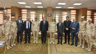 محافظ الشرقية يستقبل مساعد قائد الجيش الثاني الميداني وقائد الفرقة السادسة