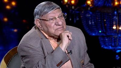 بعد تعرضه لأزمة صحية.. نقل الإعلامي مفيد فوزي إلى المستشفى