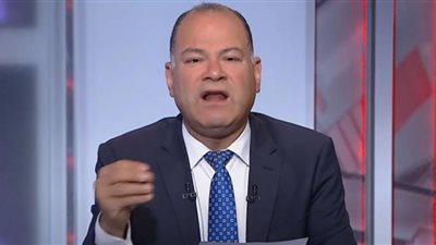 نشأت الديهي منتقدا إساءة عمرو واكد لنساء مصر: يمارس الرذائل باسم الحرية (فيديو)