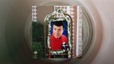 صور.. نجوم الفن في عزاء سمير صبري