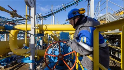 مصدر روسي: الشركات اليونانية تنتقل إلى الآلية الجديدة لسداد ثمن الغاز بالروبل