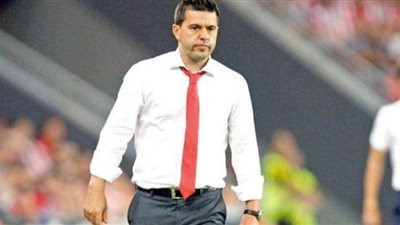 مدرب اتحاد جدة: الهزيمة أمام الهلال موجعة ..والمواجهات الثلاثة نهائيات
