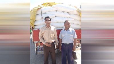 ضبط سيارة محملة بـ 180 شيكارة سماد محظور تداوله خارج الحيازات الزراعية ببني سويف