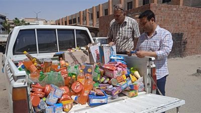 استمرار حملات التموين على الأسواق والمحلات التجارية والمخابز بالإسماعيلية