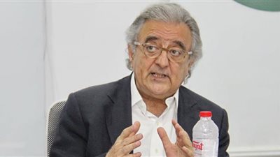 رمزي يسى في صالون الوفد الثقافي: مصر منبع فني لن ينضب والعزف لايقتصر على الموهبة