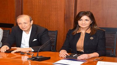 وزيرة الهجرة تعقد اجتماع تنسيقي استعدادا لزيارة وفد تجاري مصري إلى كندا