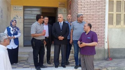 رئيس مدينة المحله الكبرى يتفقد مركز الرعايه الصحيه الاوليه بدمرو